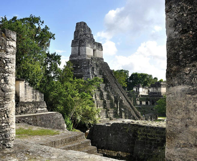 Ancestral mayan ruins